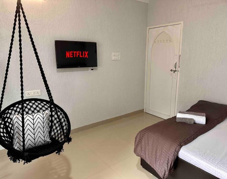 The Swing: Private In Koregaon Park Apartment Pune